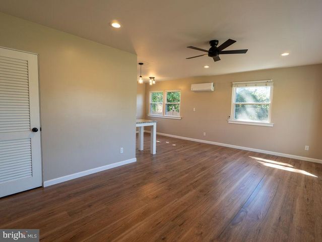 180 MARY ELMER DR, Bridgeton, NJ 08302