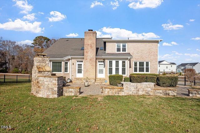 5200 Sugg Court, Fuquay Varina, NC 27526