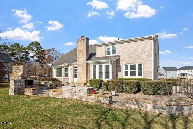 5200 Sugg Court, Fuquay Varina, NC 27526