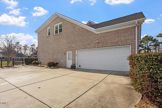 5200 Sugg Court, Fuquay Varina, NC 27526