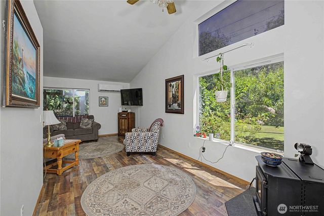 20877 Stottlemeyer Road NE, Poulsbo, WA 98370