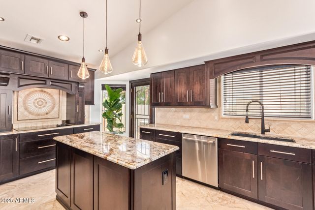 4829 E VOLTAIRE Avenue, Scottsdale, AZ 85254