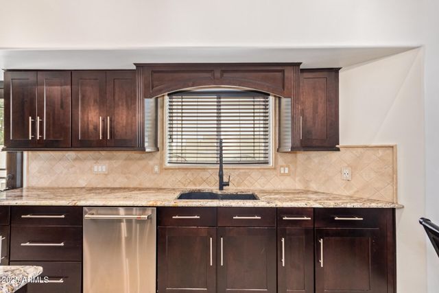 4829 E VOLTAIRE Avenue, Scottsdale, AZ 85254