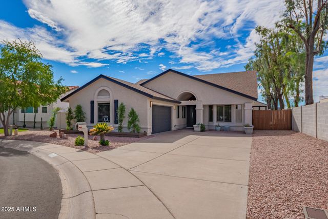 4829 E VOLTAIRE Avenue, Scottsdale, AZ 85254