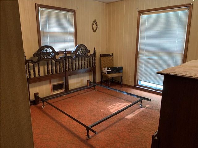 6103 E 109th Terrace, Kansas City, MO 64134