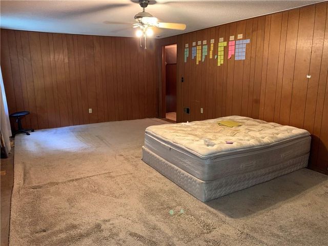 6103 E 109th Terrace, Kansas City, MO 64134