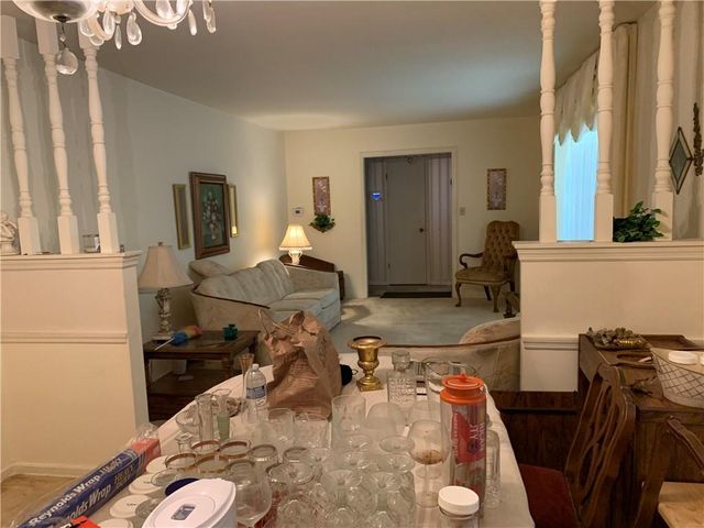 6103 E 109th Terrace, Kansas City, MO 64134
