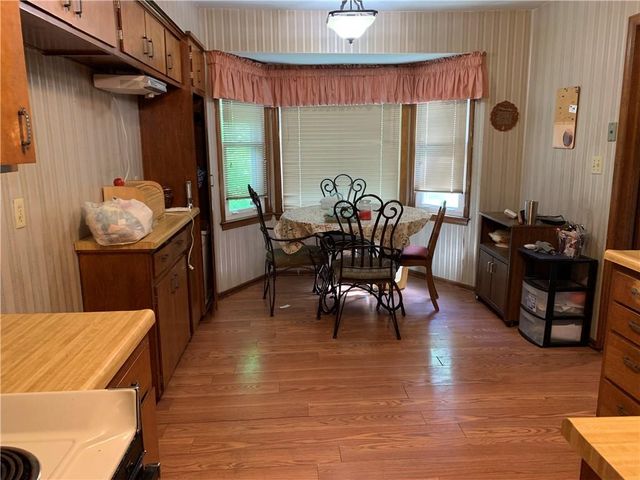6103 E 109th Terrace, Kansas City, MO 64134