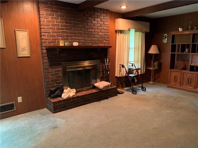 6103 E 109th Terrace, Kansas City, MO 64134