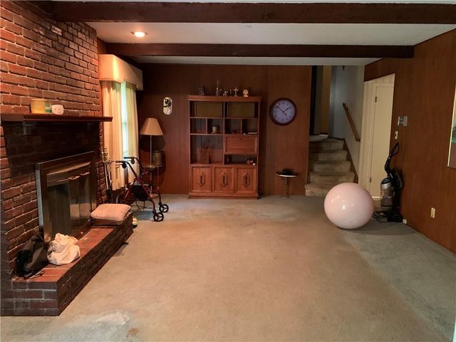 6103 E 109th Terrace, Kansas City, MO 64134