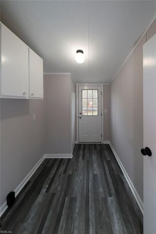 20454 Barrow RD, Capron, VA 23829