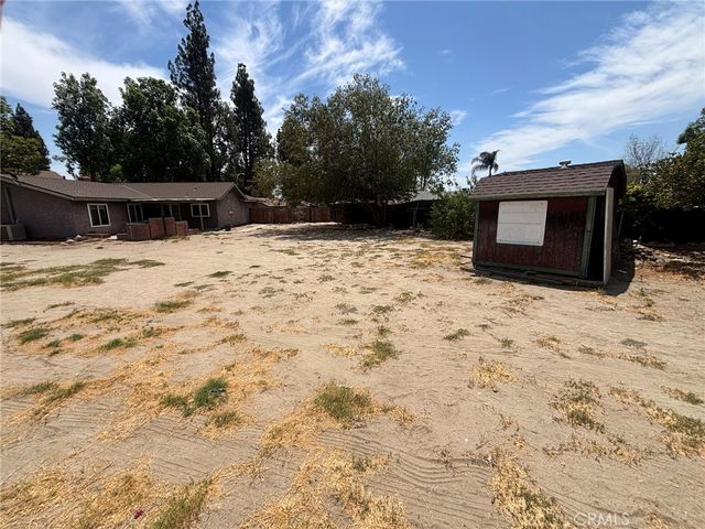 1355 N Placer Avenue, Ontario, CA 91764