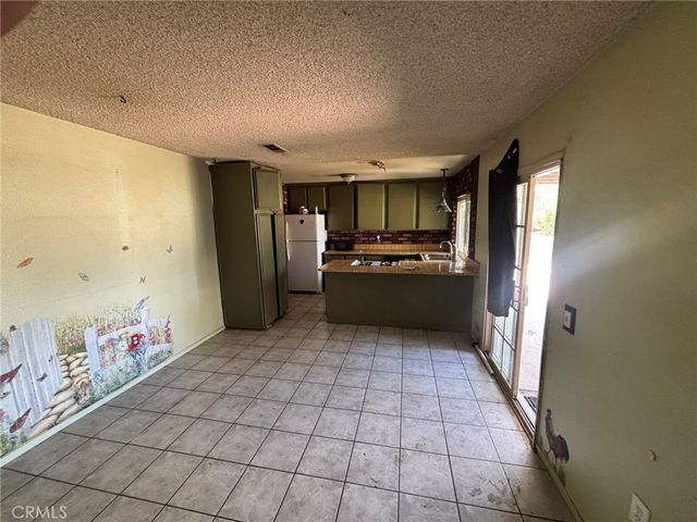 1355 N Placer Avenue, Ontario, CA 91764