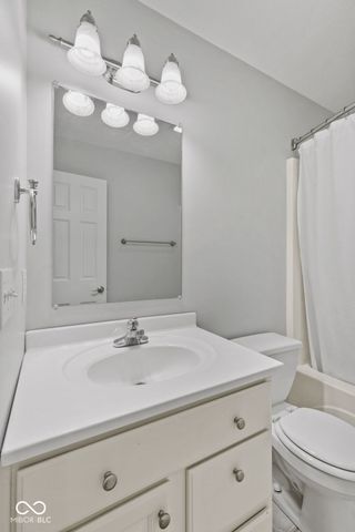 3200 Clear Creek Boulevard, Martinsville, IN 46151