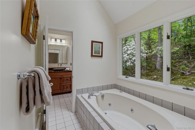 47 Oakdale Drive, Centerport, NY 11721