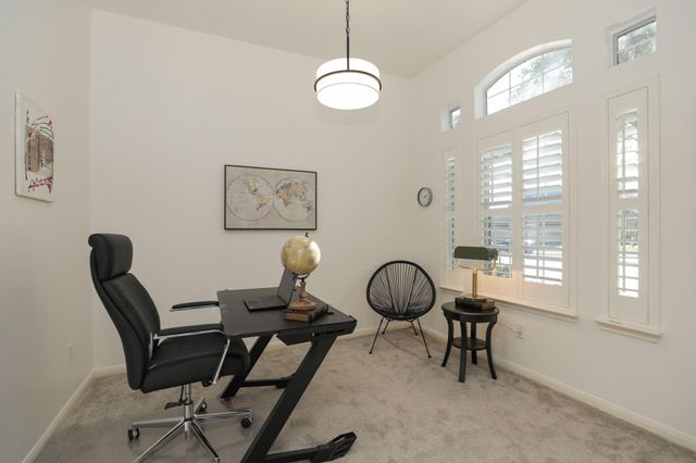852 Shoal Pointe Lane, League City, TX 77573