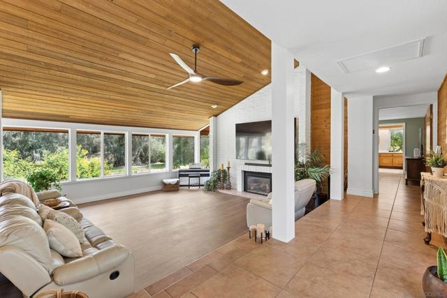 16257 Oak Creek Trl, Poway, CA 92064