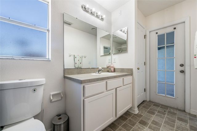 1128 HELMSDALE DRIVE, Wesley Chapel, FL 33543