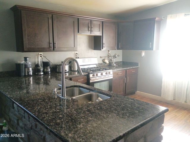 1914 E ILLINI Street, Phoenix, AZ 85040