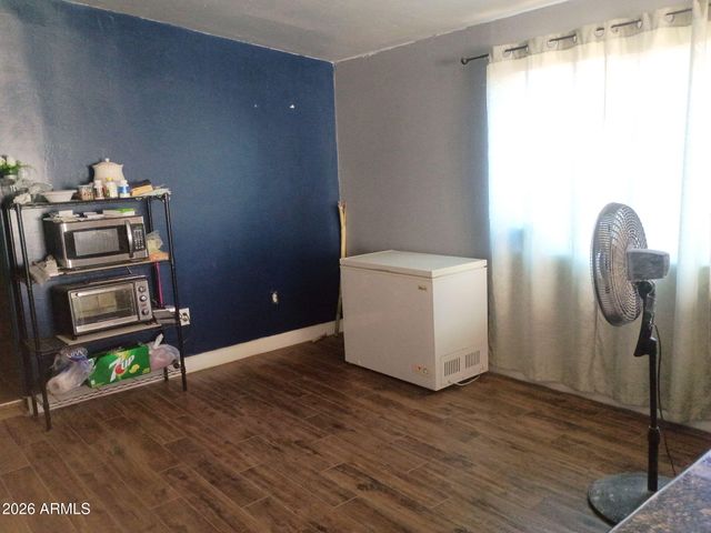 1914 E ILLINI Street, Phoenix, AZ 85040