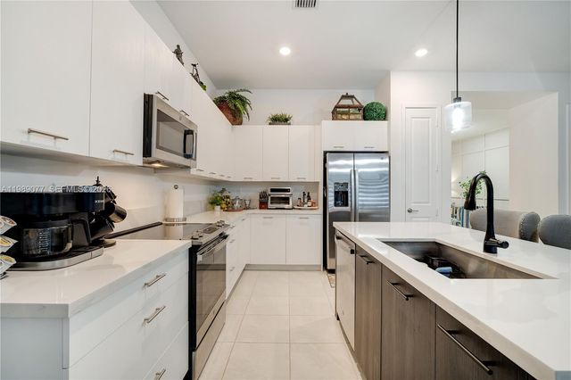 4427 SW 175th Ave, Miramar, FL 33029