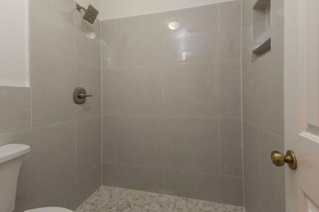 255 AVIVA DR, Memphis, TN 38120