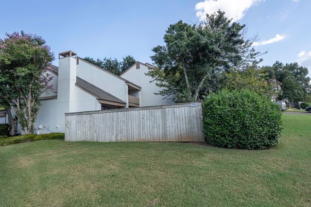 255 AVIVA DR, Memphis, TN 38120