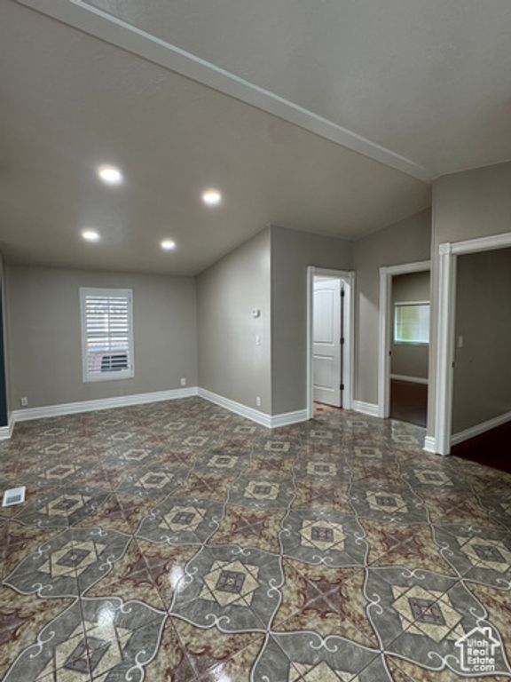 Image 8 of property listing at 1166 W ROLLING RIVER RD #66, West Valley City, UT 84119