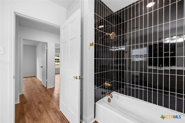 615 W Royal Avenue, Temple, TX 76501