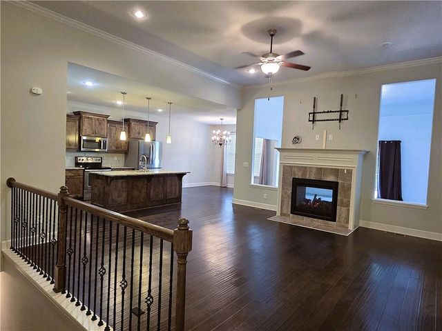 4817 SW Marguerite Street, Blue Springs, MO 64015