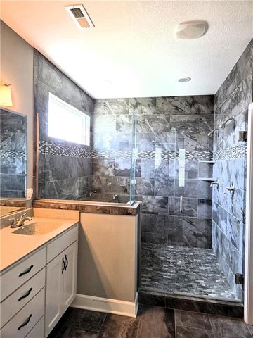 4817 SW Marguerite Street, Blue Springs, MO 64015