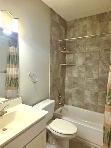 4817 SW Marguerite Street, Blue Springs, MO 64015