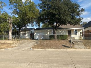 2908 Lulu Street, Fort Worth, TX 76106