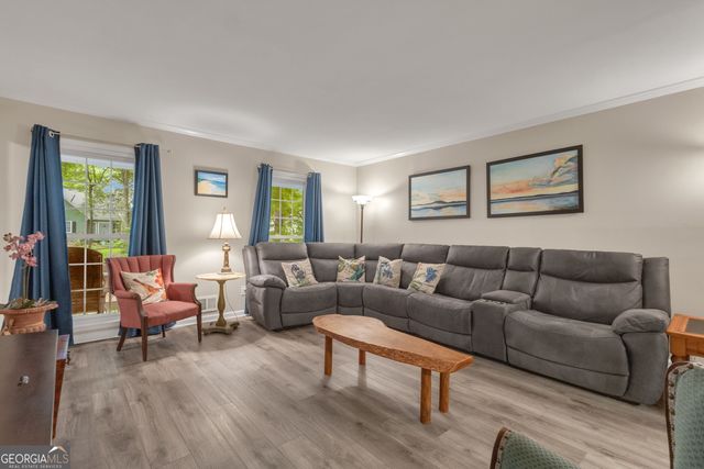 153 Lakeside Drive, Peachtree City, GA 30269