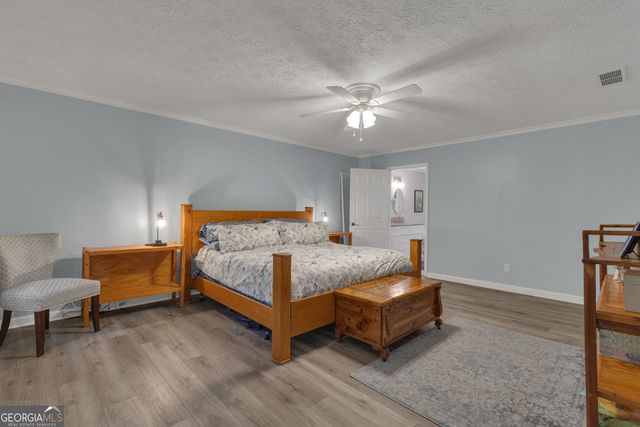 153 Lakeside Drive, Peachtree City, GA 30269