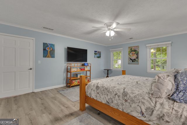 153 Lakeside Drive, Peachtree City, GA 30269