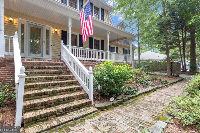 153 Lakeside Drive, Peachtree City, GA 30269
