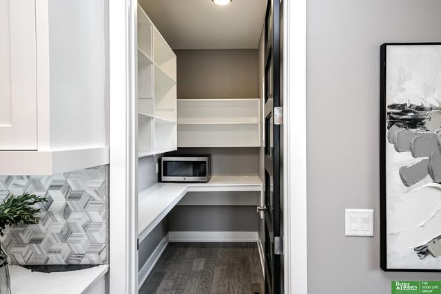 7267 N 172nd Street, Bennington, NE 68007