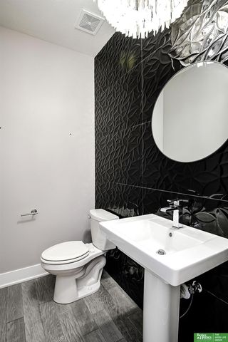 7267 N 172nd Street, Bennington, NE 68007