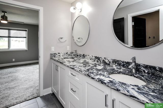 7267 N 172nd Street, Bennington, NE 68007