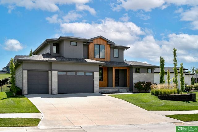 7267 N 172nd Street, Bennington, NE 68007