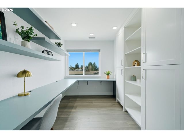 9213 Nw 27TH Ave, Vancouver, WA 98665