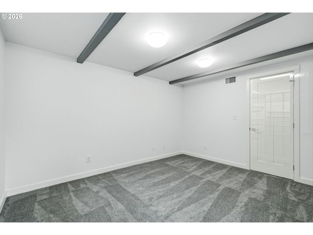 9213 Nw 27TH Ave, Vancouver, WA 98665