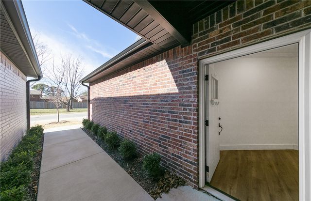 1625 17th Place, Rogers, AR 72758