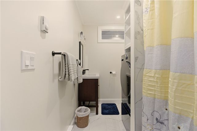 98 Kay Street 4, Newport, RI 02840