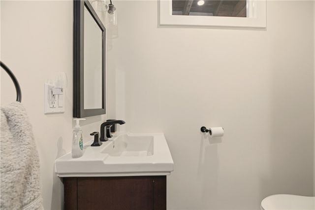 98 Kay Street 4, Newport, RI 02840