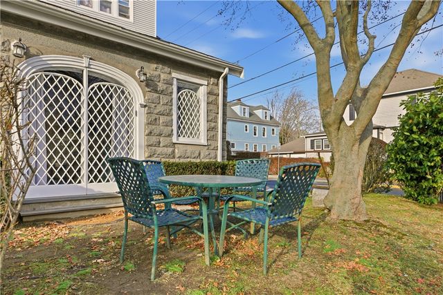 98 Kay Street 4, Newport, RI 02840