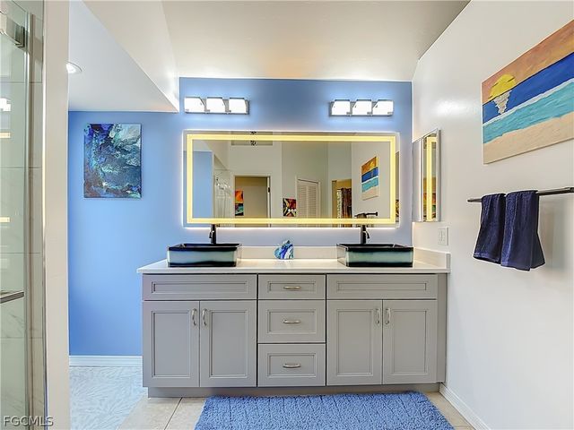 2020 Embarcadero WAY, North Fort Myers, FL 33917