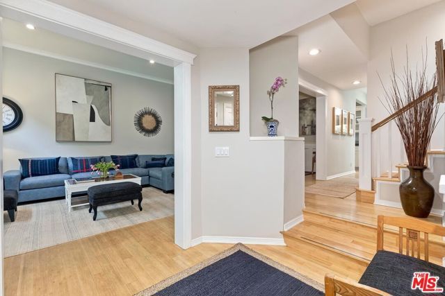 832 15th Street 4, Santa Monica, CA 90403