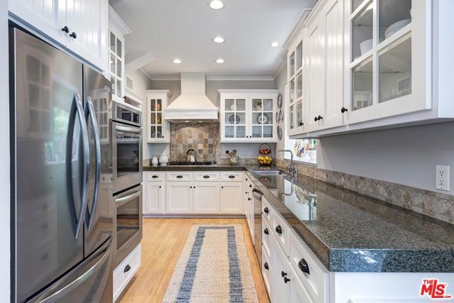 832 15th Street 4, Santa Monica, CA 90403